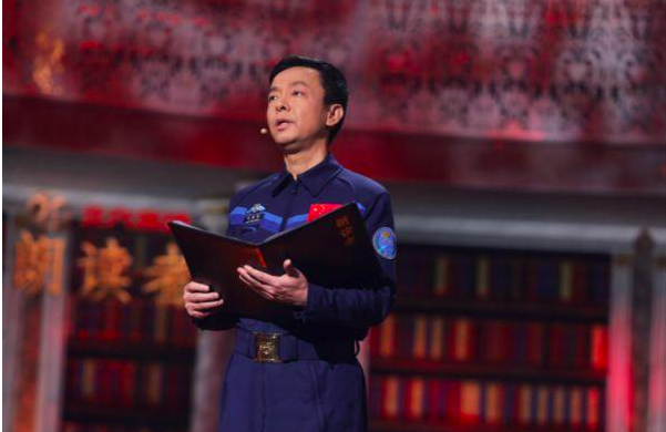 神舟十二号宇航员曝光，16选3，54岁邓清明从未飞天，为何能入选