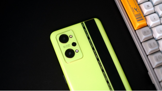 realme真我GT Neo2评测：两幅“面孔”双重体验，扛起质价比大旗