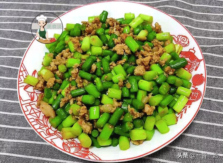 正上市的这个蔬菜被誉为“天然青霉素”切粒炒着吃,鲜香爽脆 美食做法 第1张 正上市的这个蔬菜被誉为“天然青霉素”切粒炒着吃,鲜香爽脆 美食做法 第1张