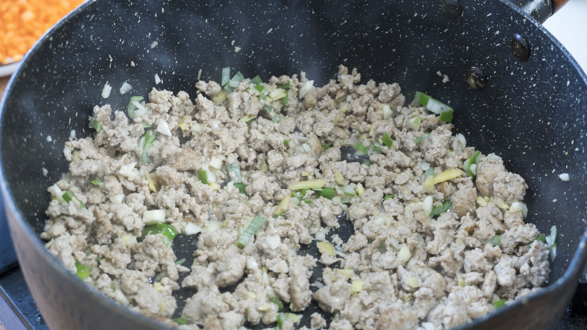 雞蛋別再水煮了，教你1個新吃法，補鈣補鋅易消化，孩子最愛吃了