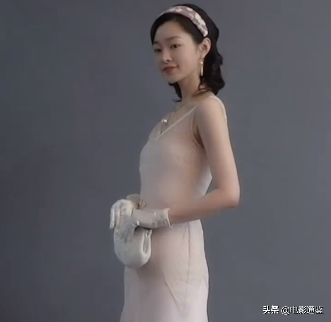 《1921》海报，以为殷桃宋轶够美，却被刘诗诗赵