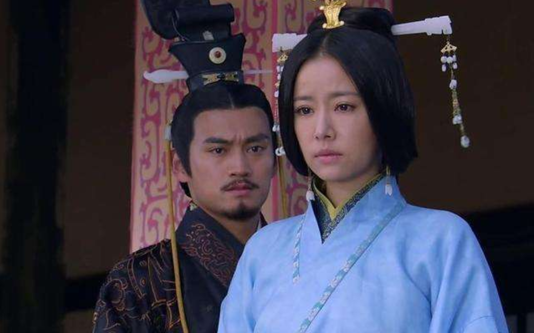 新婚3月丈夫外出打仗，妻子在家苦等2年多，才知