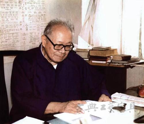 马未都骂承德一个司机：你拉一辈子煤都赚不回