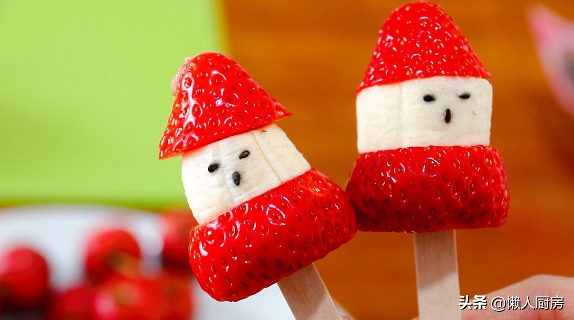 做糖葫蘆時，注意2點，做出來的糖葫蘆不黏牙，不粘手，不反沙