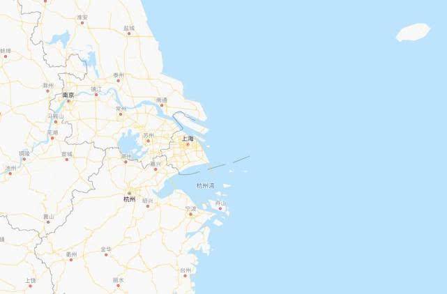 美军EP-3再度飞临上海东南部空域，驱逐舰进入