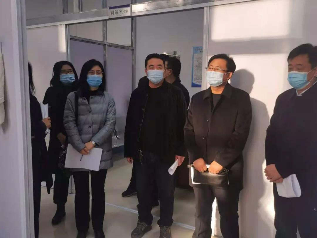 大安法院：邀请人大代表视察工作，增强公开透明度