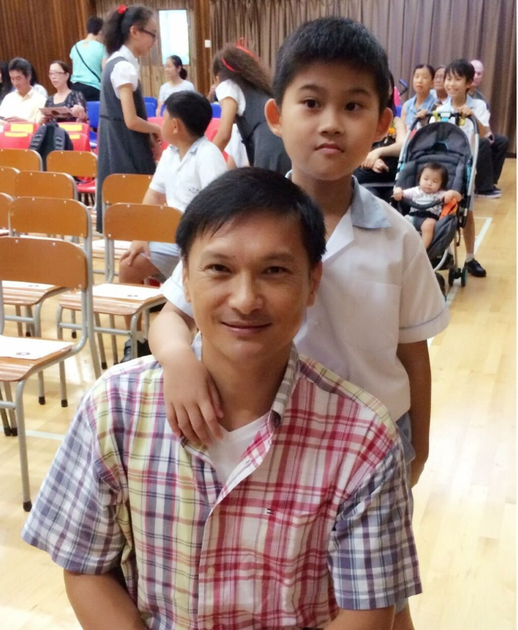 53岁陈锦鸿罕露面，为照顾自闭症儿子，正当红时退出娱乐圈