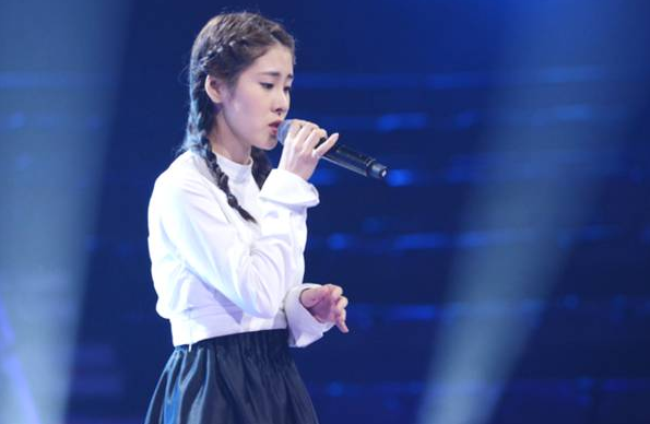 从顶流到小县城商演，吴莫愁的落魄，不仅仅是