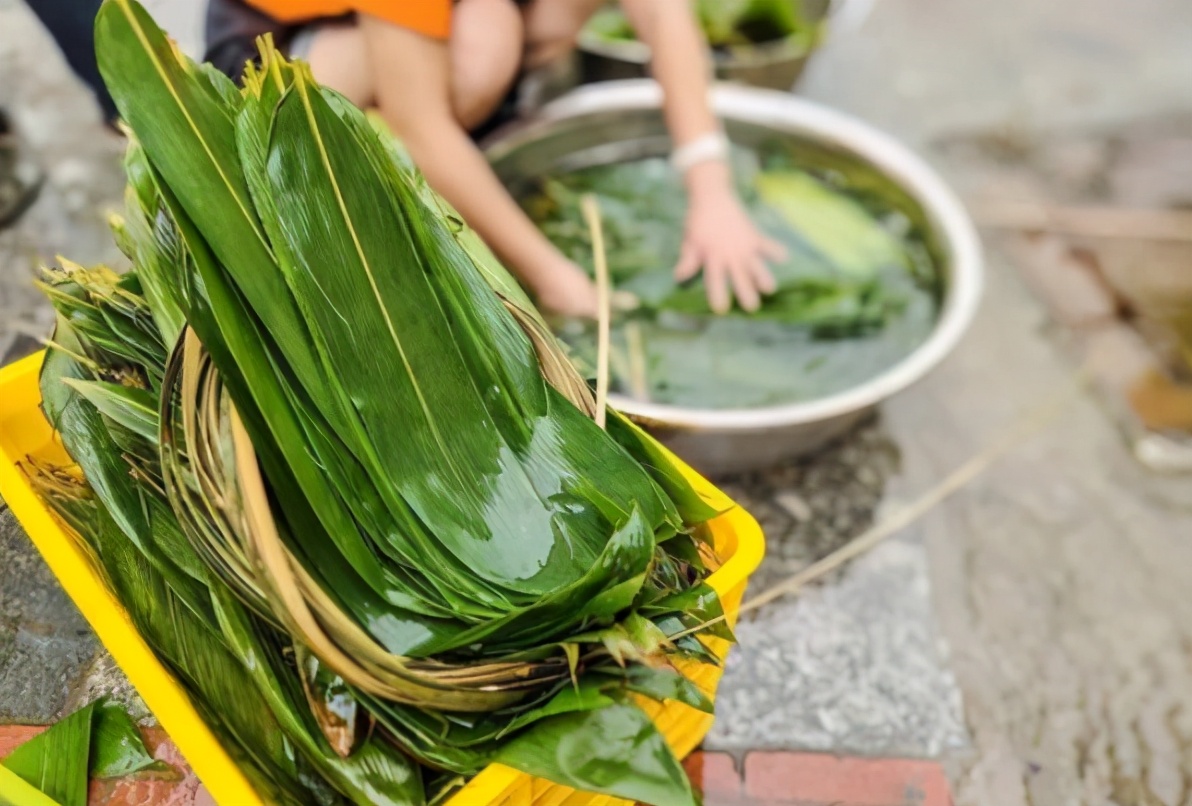 图片[1]-如何煮粽 包粽子不破不断不漏米-起舞食谱网