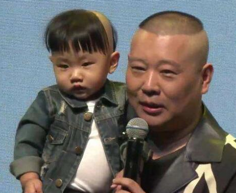 Gutty " prejudicial " call Guo Degang the son, god kissed the face of elder brother Guo Qilin, forgot a little brother however