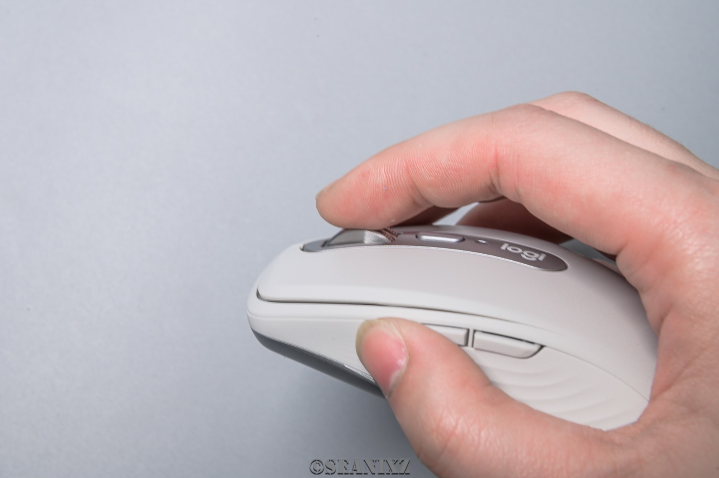 你会一直换办公鼠标直到遇到它：罗技MX Anywhere 3