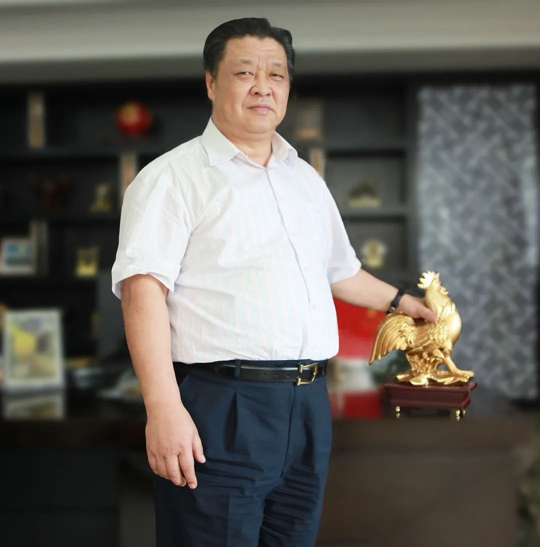 圣农集团傅光明荣获全国脱贫攻坚奉献奖