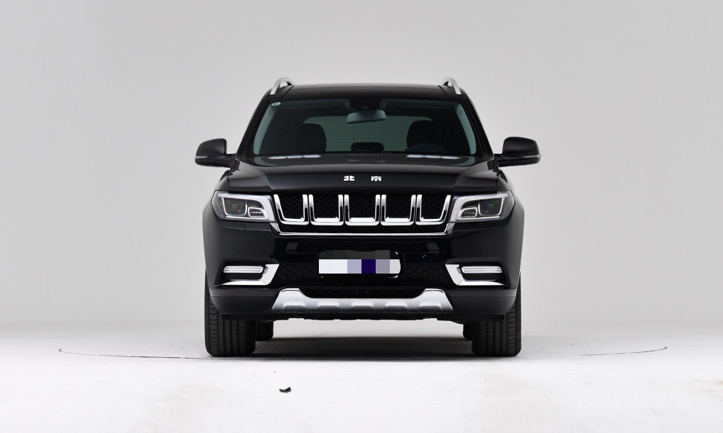 国产降价冠军！打五折都没人买？奔驰旗舰SUV换