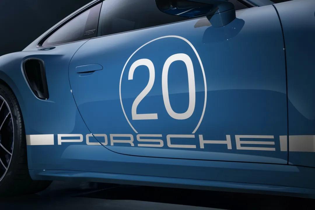 这款保时捷911仅仅改动了外观，却比普通版贵出了80万