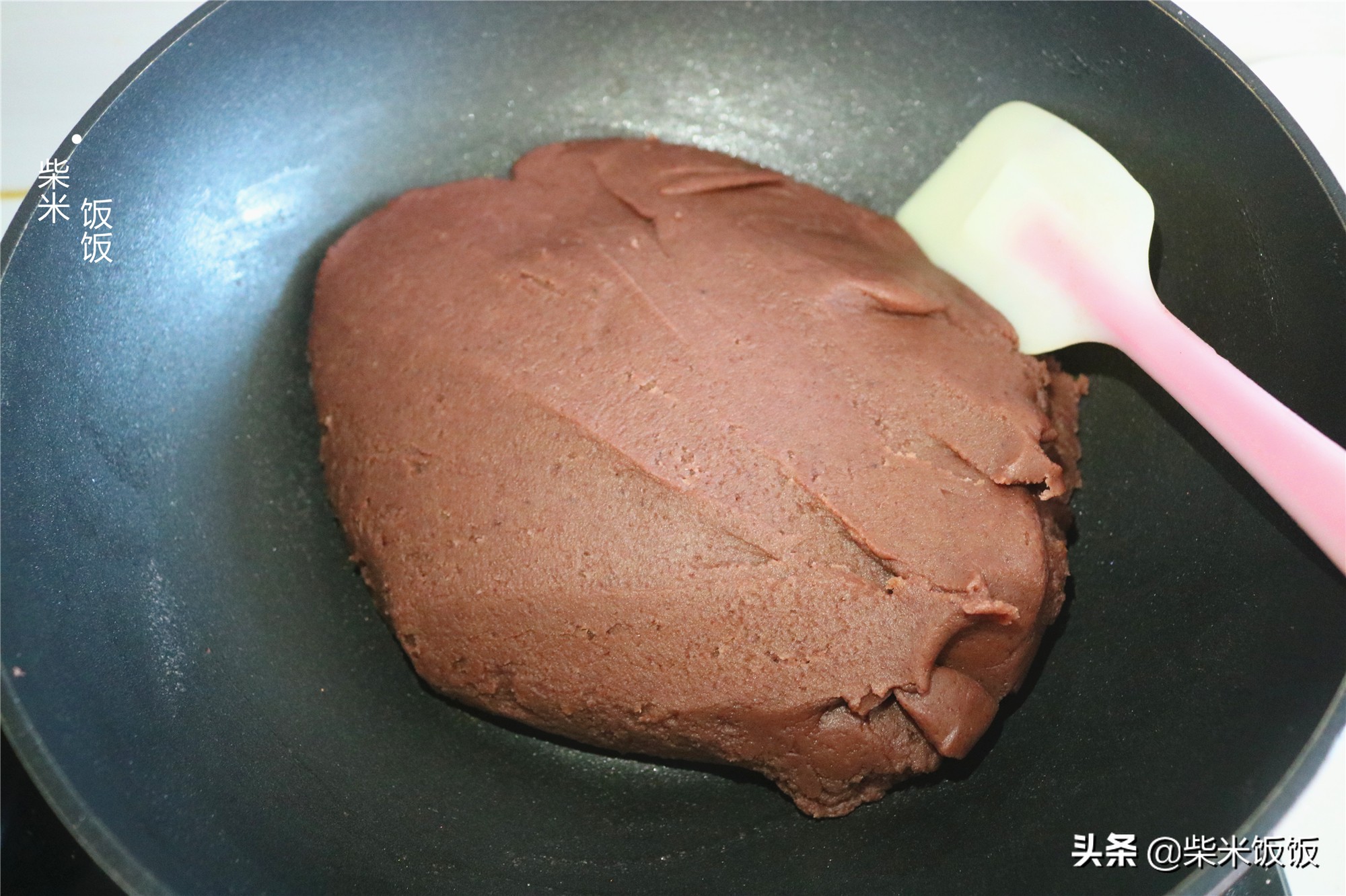 这个配方的红豆沙，适合月饼和包子，细腻香甜不油腻，好做又好吃