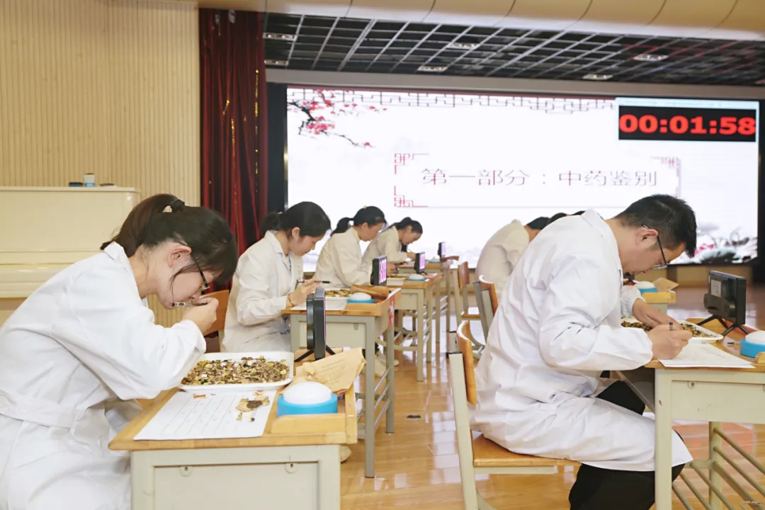 打擂台，一批秦淮中医药技能高手脱颖而出