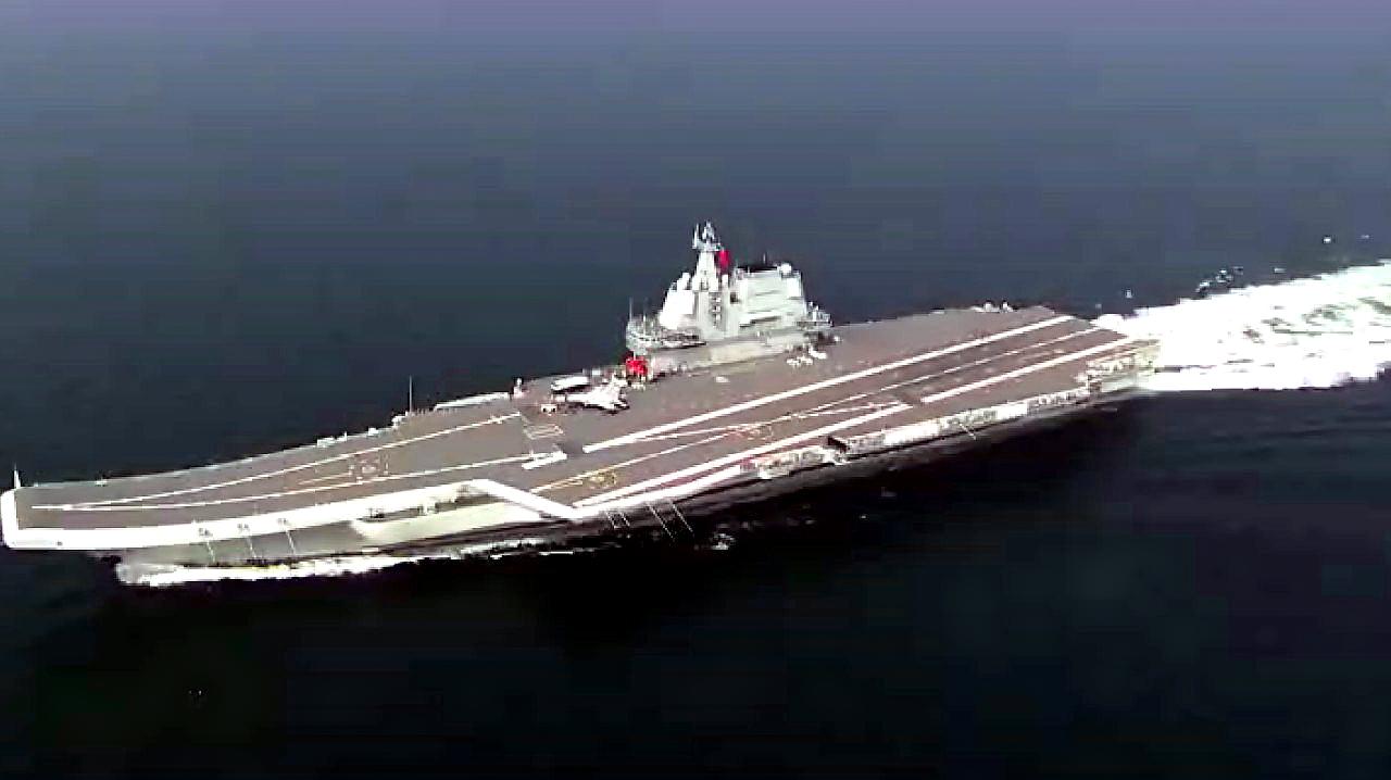 运-20降落永暑礁，航母075同时亮相，释放维护和平坚定决心