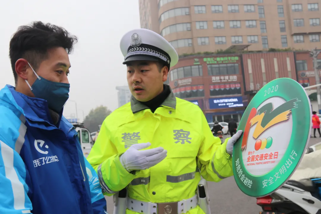 亳州市公安局交警中队长盛泽：从军营到警营