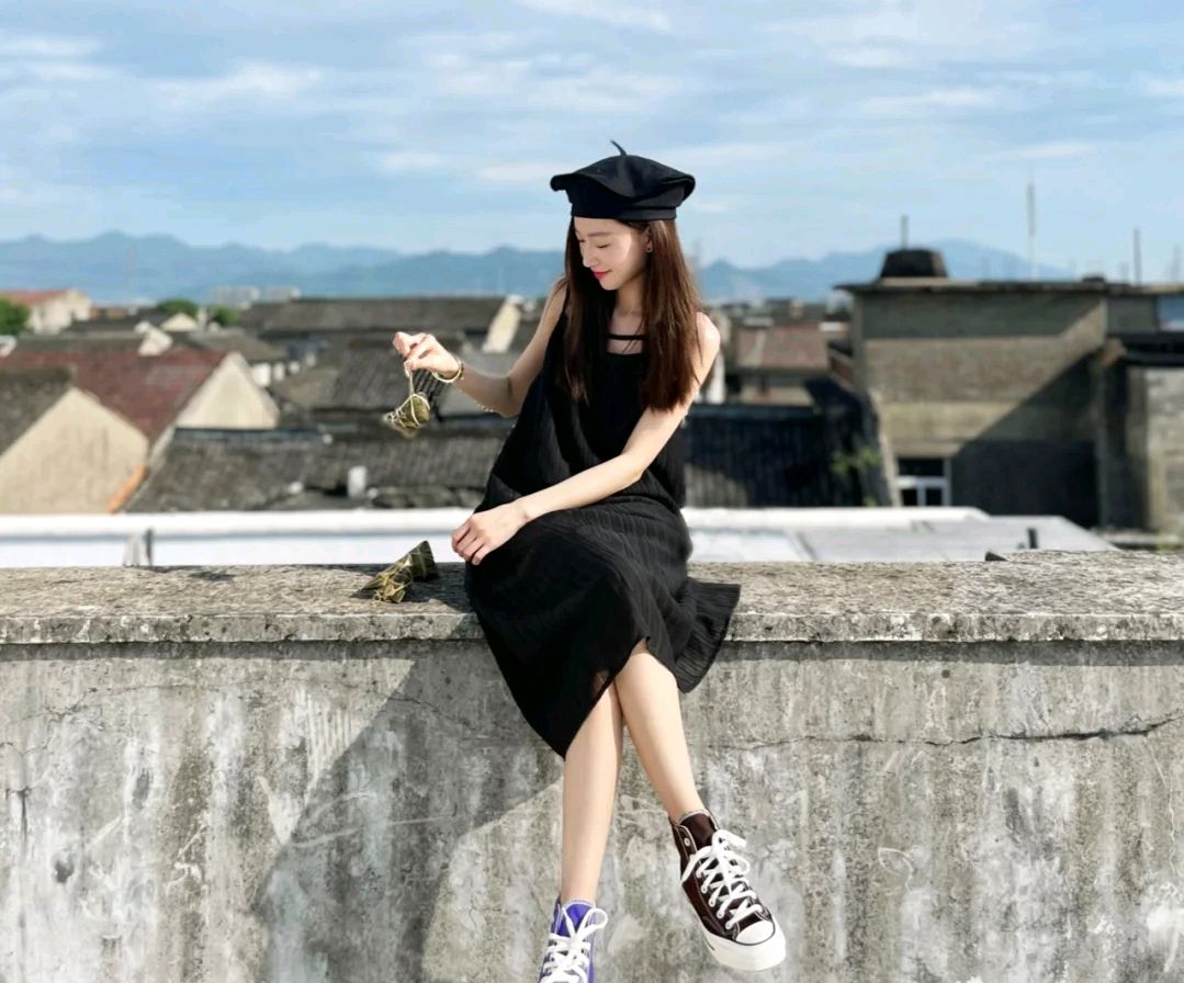 女生的服裝穿搭要講究，簡約溫柔的穿搭風(fēng)格，可以呈現(xiàn)優(yōu)雅的氣質(zhì)