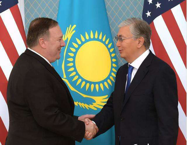 深藏不露的哈薩克斯坦，靠美國上位，悄然成為中亞領頭羊