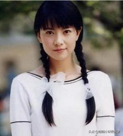 单眼皮歪嘴还有龅牙，五官不端正却依旧绝美的