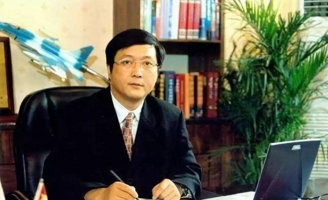 关于轰20你不知道的事：总师唐长红，他的上铺同