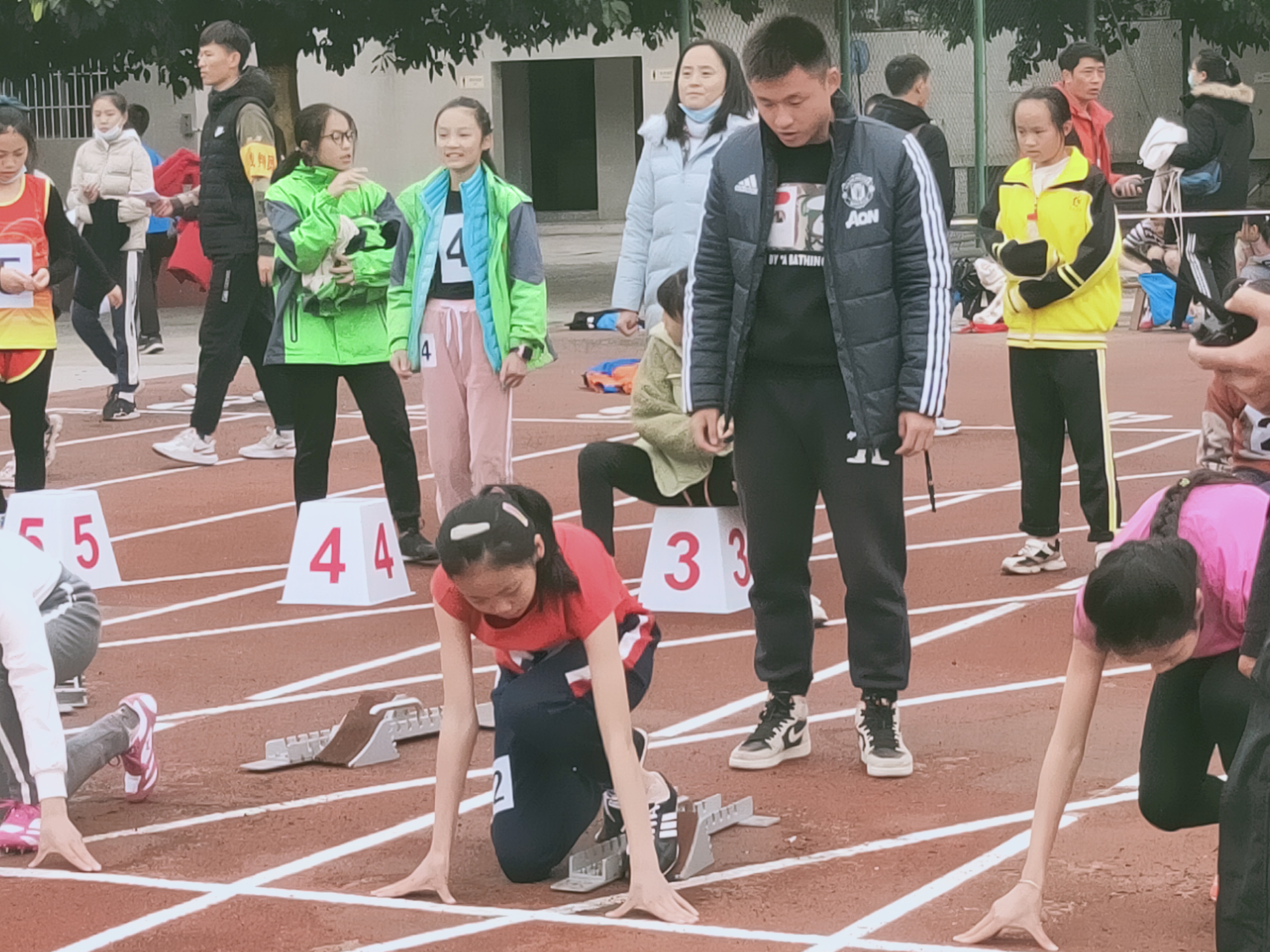 贺丨东升迎春小学参加双流区田径运动会集体项目荣获佳绩