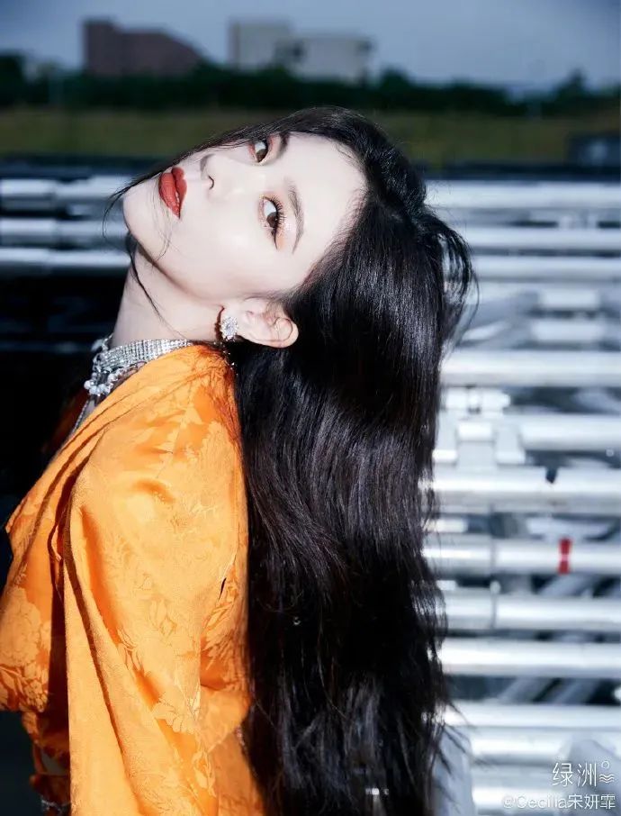 钟楚曦宋妍霏的“越忙越美丽”体质原来靠它？