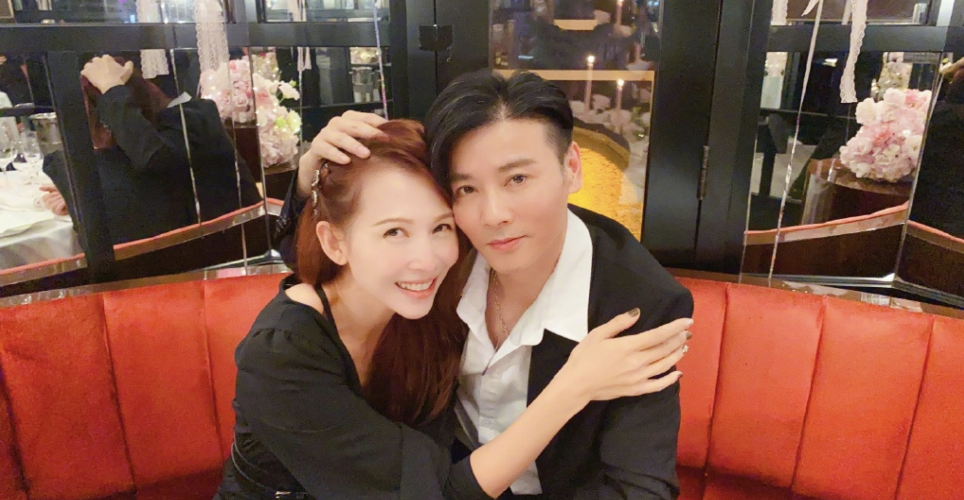 48岁蔡少芬晒庆生照，张晋推掉工作陪吃烛光晚餐，甜蜜相拥超幸福