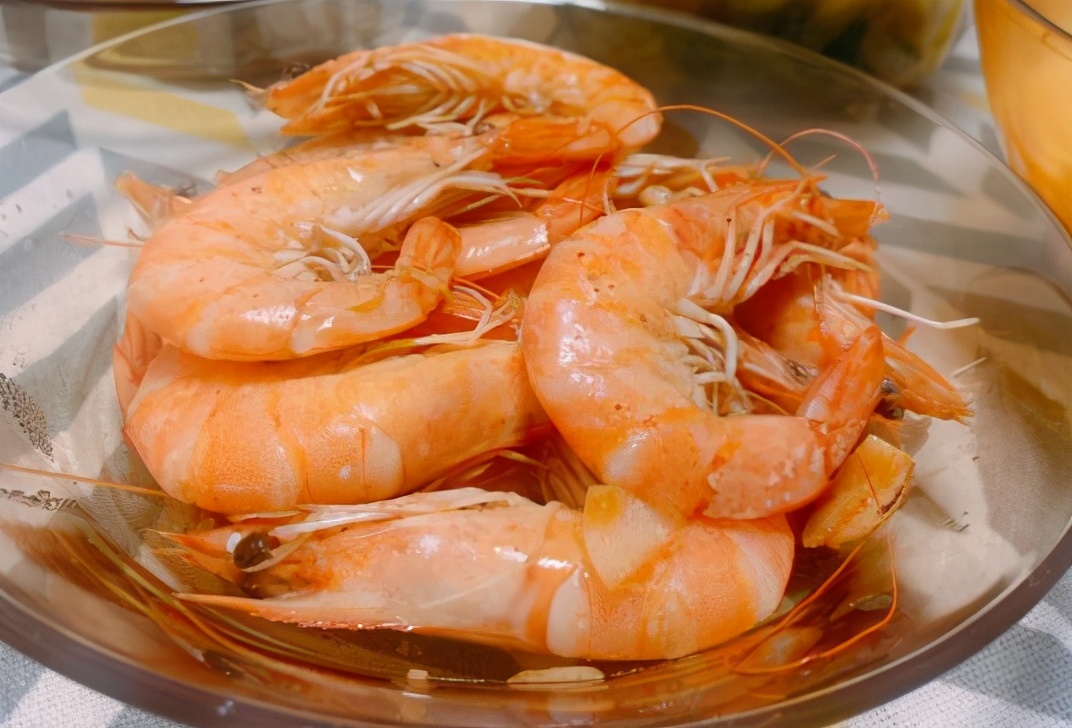 買大蝦，記住3個技巧，挑到的蝦個個質量好，鮮味足營養流失少