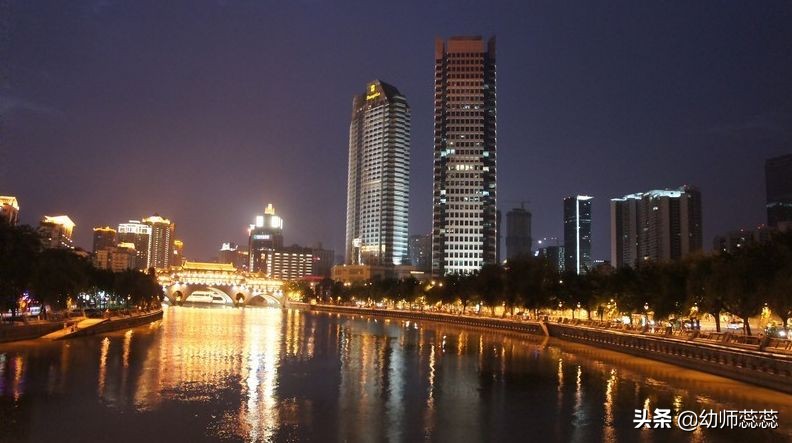 中國美麗的四大夜景城市，如果你去過三個，實在太厲害了