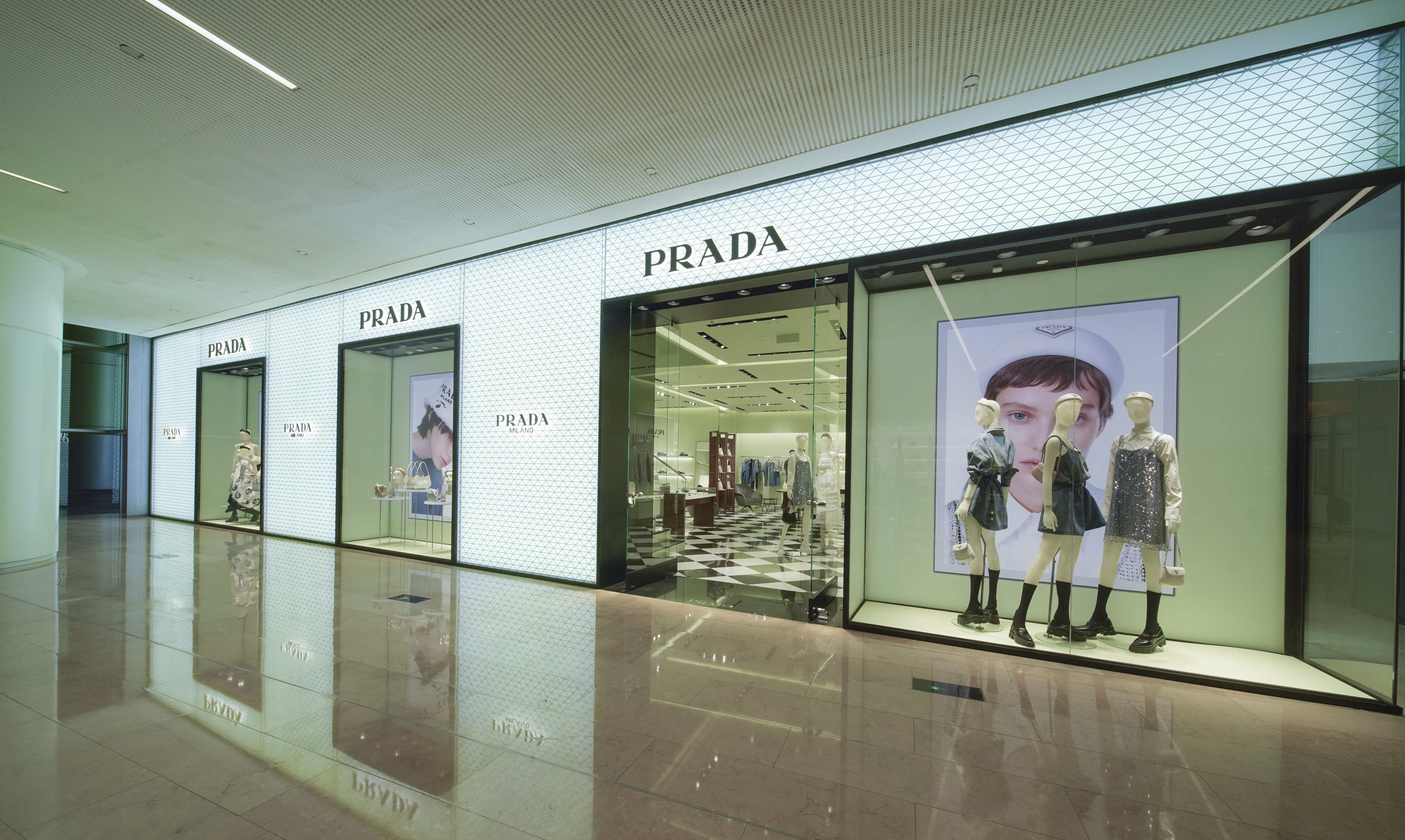 PRADA广州太古汇精品店盛大开幕