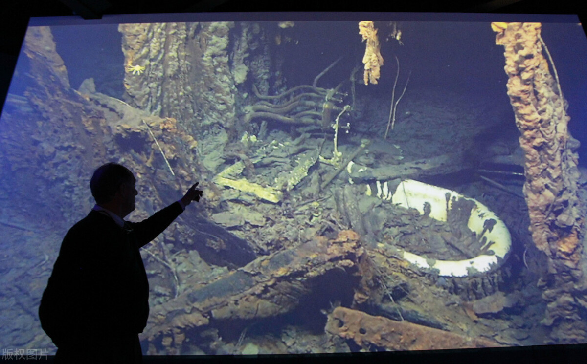 The wreck of the Titanic is gradually disappearing, severely damaged ...