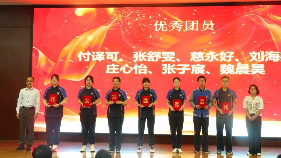 潍坊恒德实验学校举行2021年秋季开学典礼暨学生表彰大会