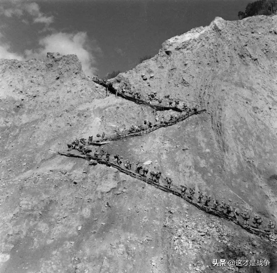 1958年，马步芳的老家发生大暴动，解放军一个团