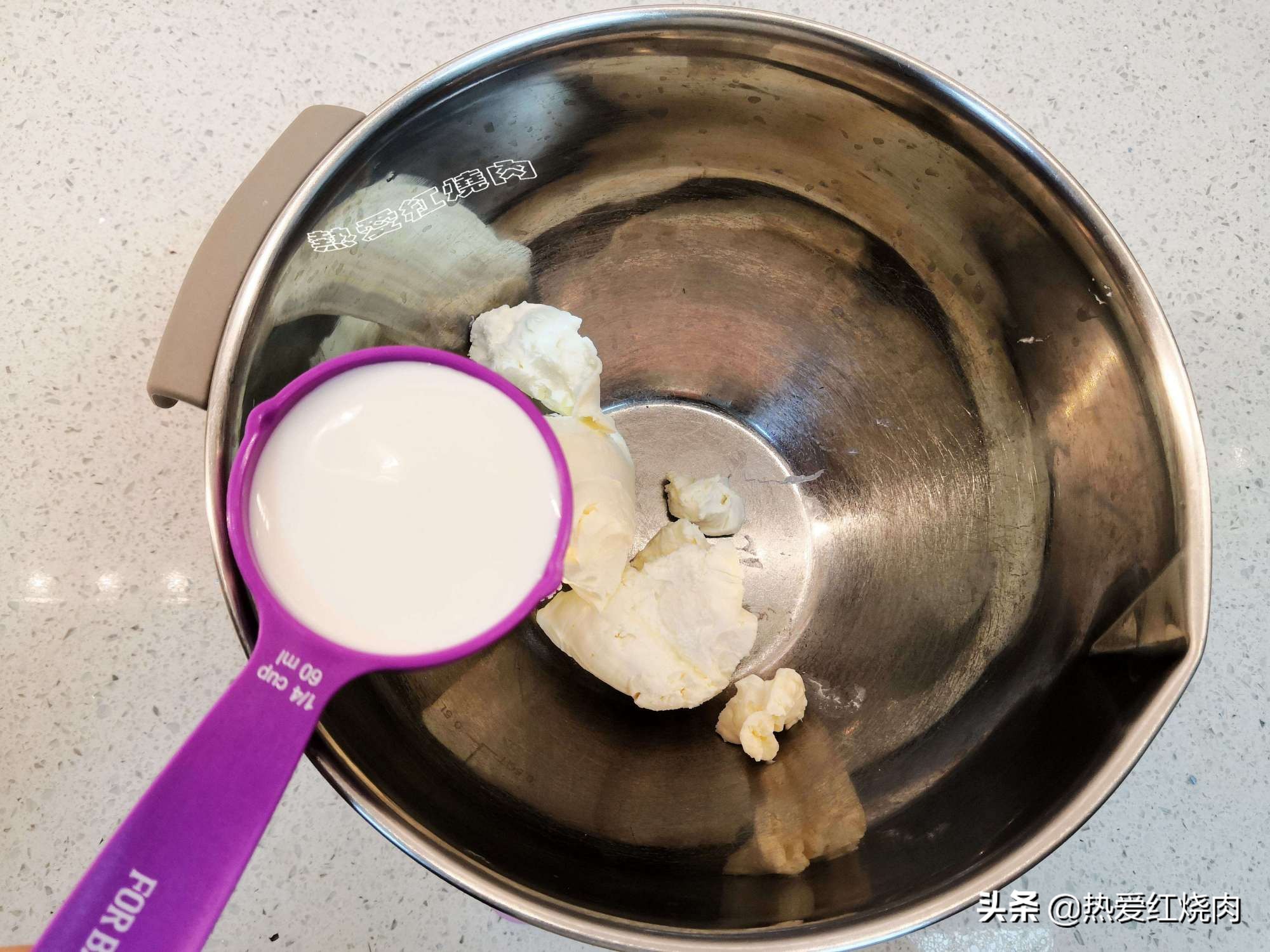 這蛋糕口感濕潤吃著不噎人，做了四次終於成功了，心得體​​會告訴你