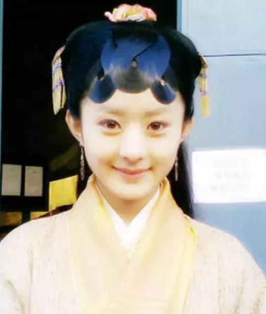 9年前她给李沁做配角，7年后李沁给她做配角，网