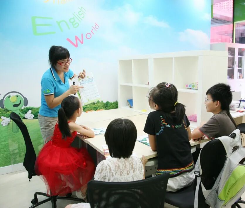 中國的“全民學(xué)英語”，到底是不是浪費(fèi)資源？