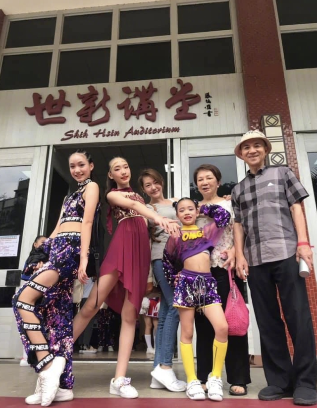 小s官宣小女兒嘻哈舞蹈拿金牌，網友調侃林志玲輸了again