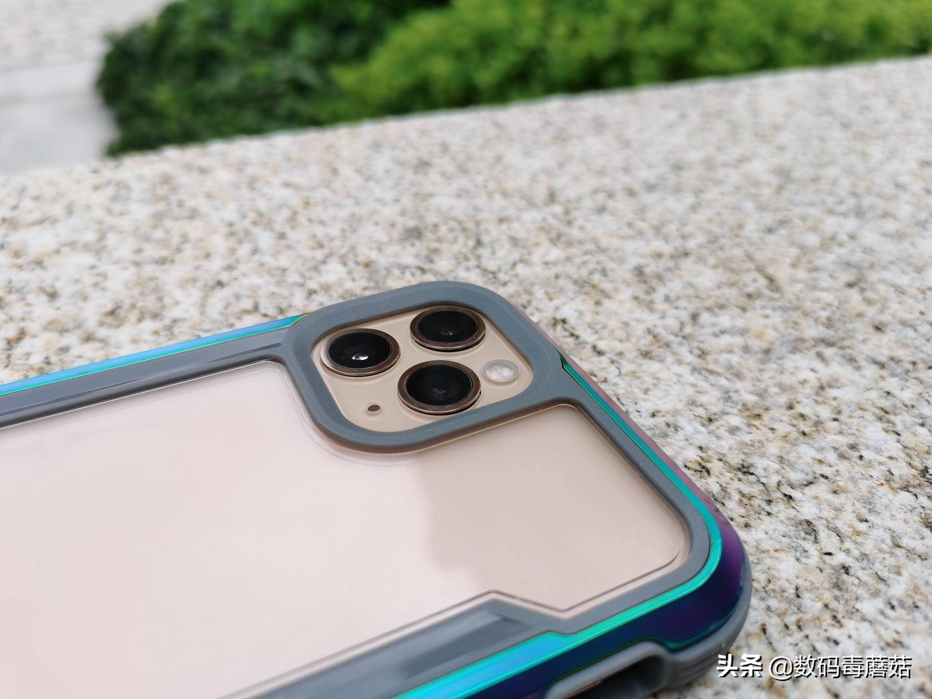 Come from the warning of 16s of evil spirit a group of things with common features: Mobile phone carapace must be bought prevent truly fall, otherwise...