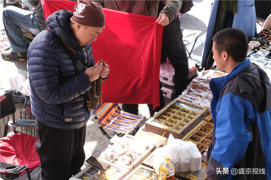 春節過後瀋陽魯園古玩城生意火爆