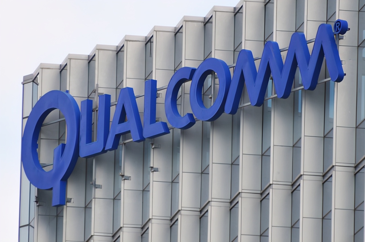 任正非言而有信，華為開始收費，高通、蘋果只能�欣然�接受