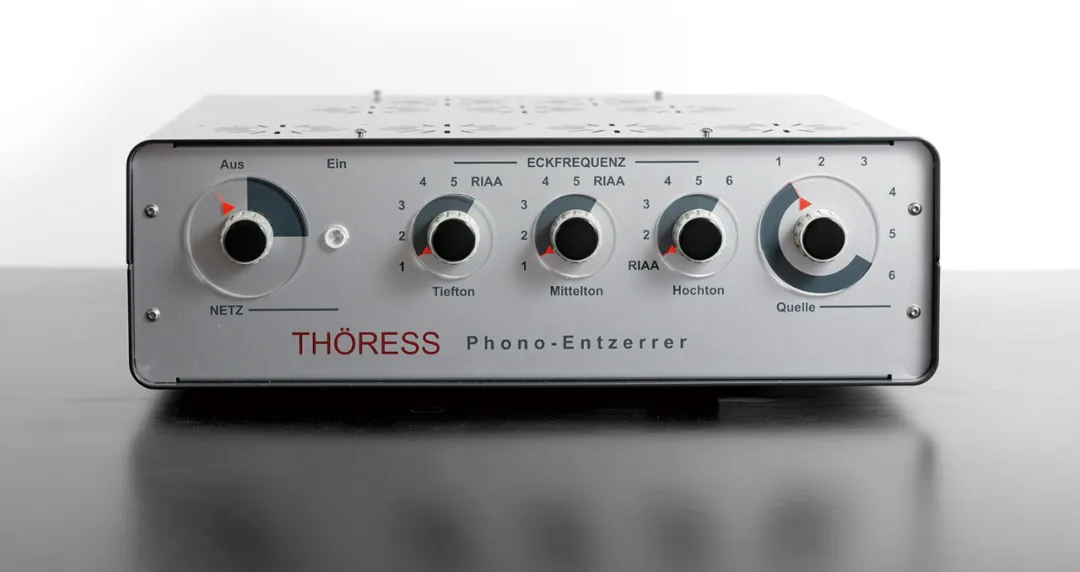 Do young people still like stereos? iNEWS