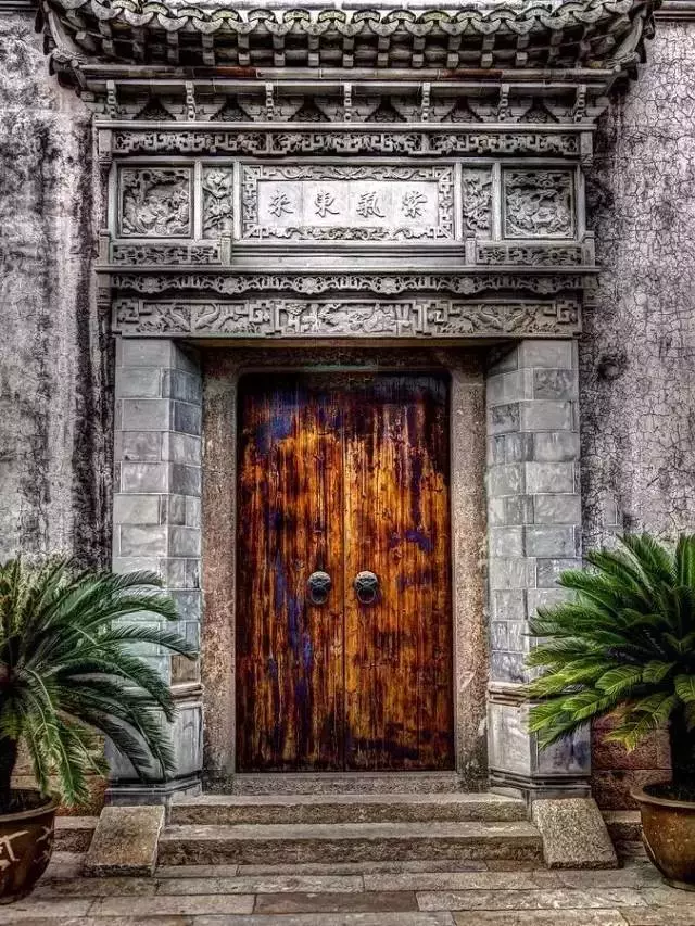 中國古建之美｜門、門墩、門環、門釘、斗拱、飛檐、屋頂、馬頭墻
