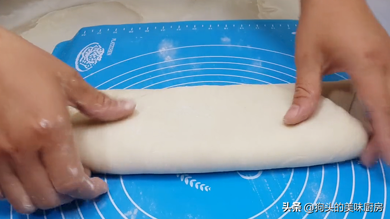 這零食我連吃了三天，一口一個，比麵包還好吃，太香了