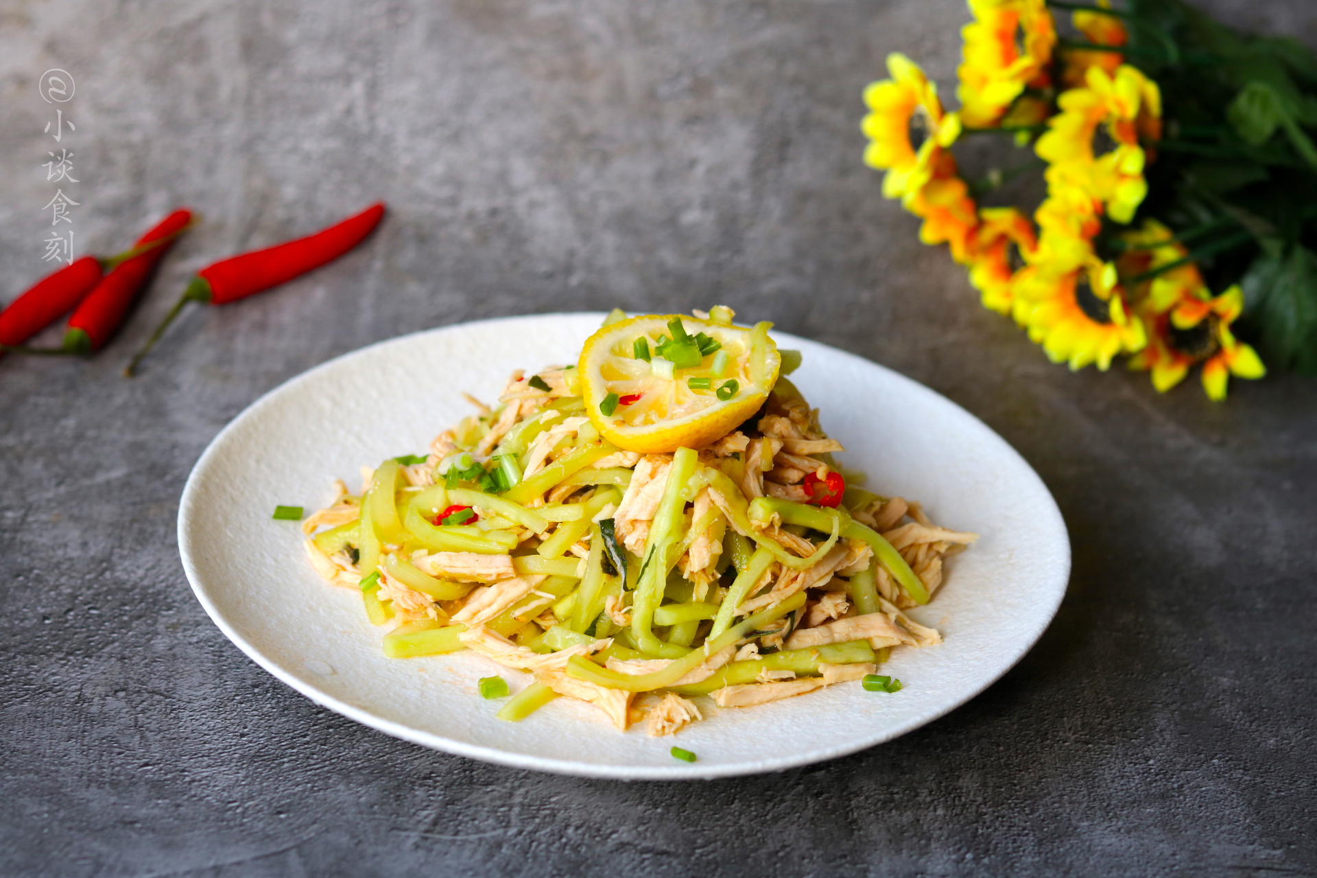 三伏天，教你鸡肉新做法，蛋白质丰富，5块钱做一盘，天热要多吃