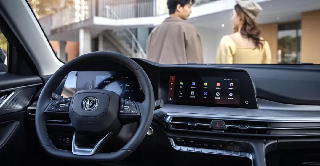 长安CS35 PLUS中期改款车型新增200多项语音控制