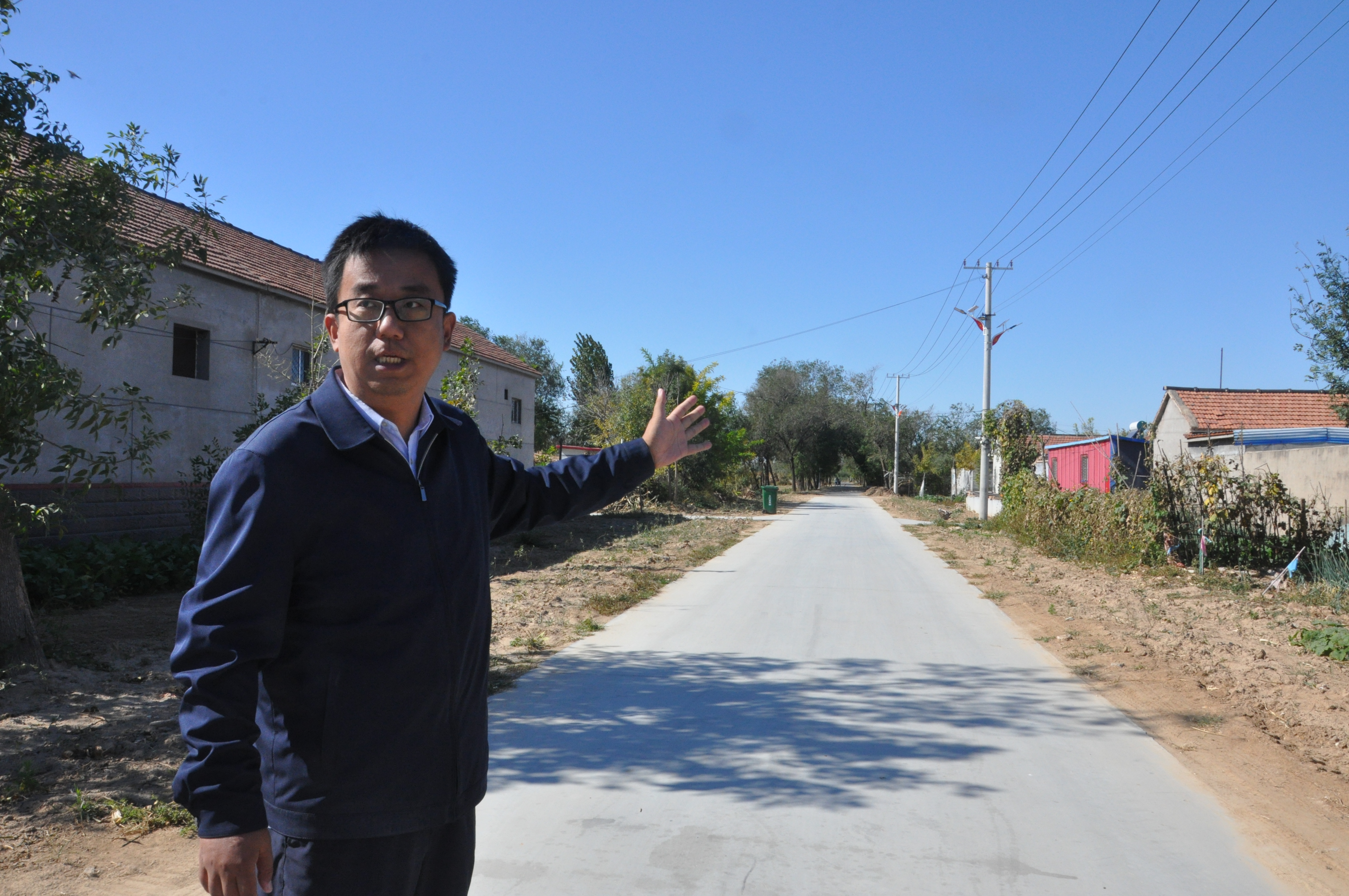 阳信省派第一书记张振中担当有为促振兴