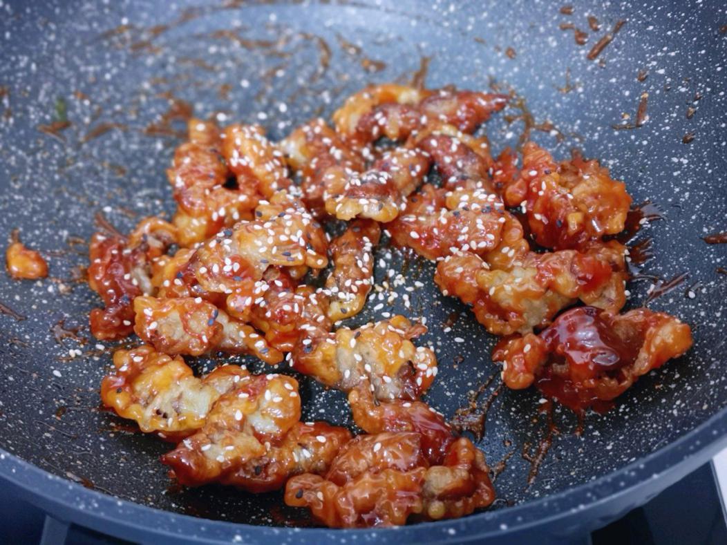 酸酸甜甜的口感再配上一碗米饭，孩子天天吵着要吃，下饭必备