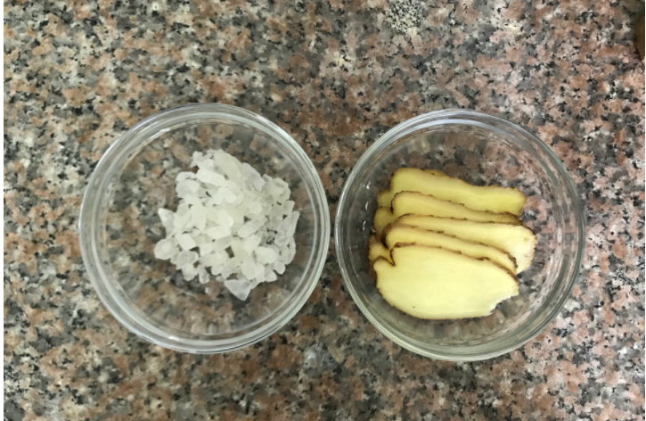 鸡肉也要吃得养生，教你在家做麻油鸡，看着就流口水